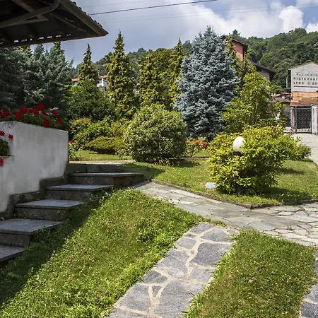 Villa Brunilde -lago Maggiore- *